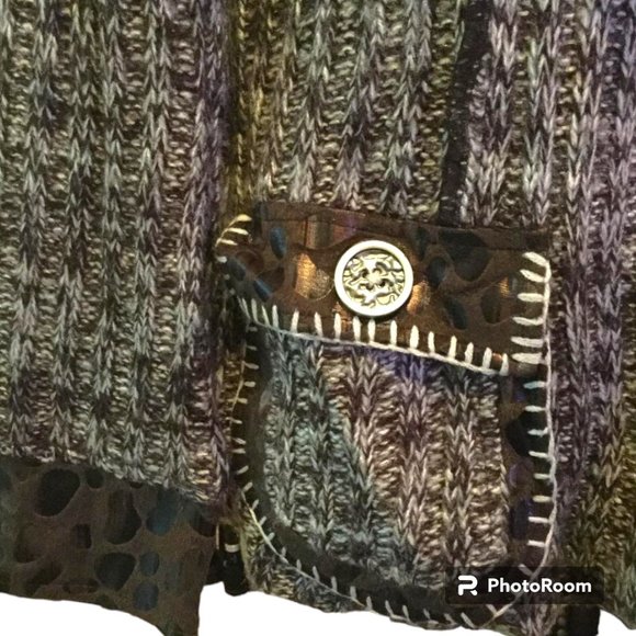 Gaby L. Eden Women's Raccoon Fur Trim Blazer - Picture 9 of 11